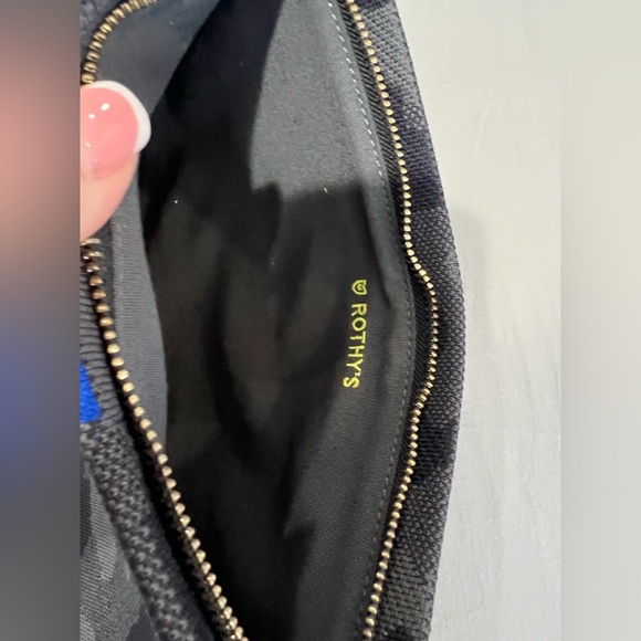 Rothy’s Camouflage Black and Gray Essential Pouch Camo EUC o - Picture 3 of 3